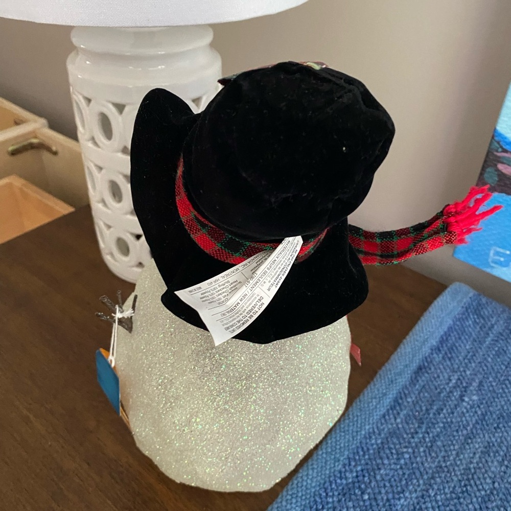 Avon The Gift Collection Chilly Willy Light Ip Snowman - Picture 7 of 8